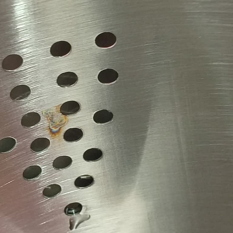 Paslı Çaydanlık Ve Yetersiz Servis Deneyimi