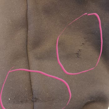 Nike Produkt zeigt nach erster Nutzung schwere Mängel