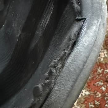 Skechers Sandalen zeigen schnelle Abnutzung und Reklamation abgelehnt