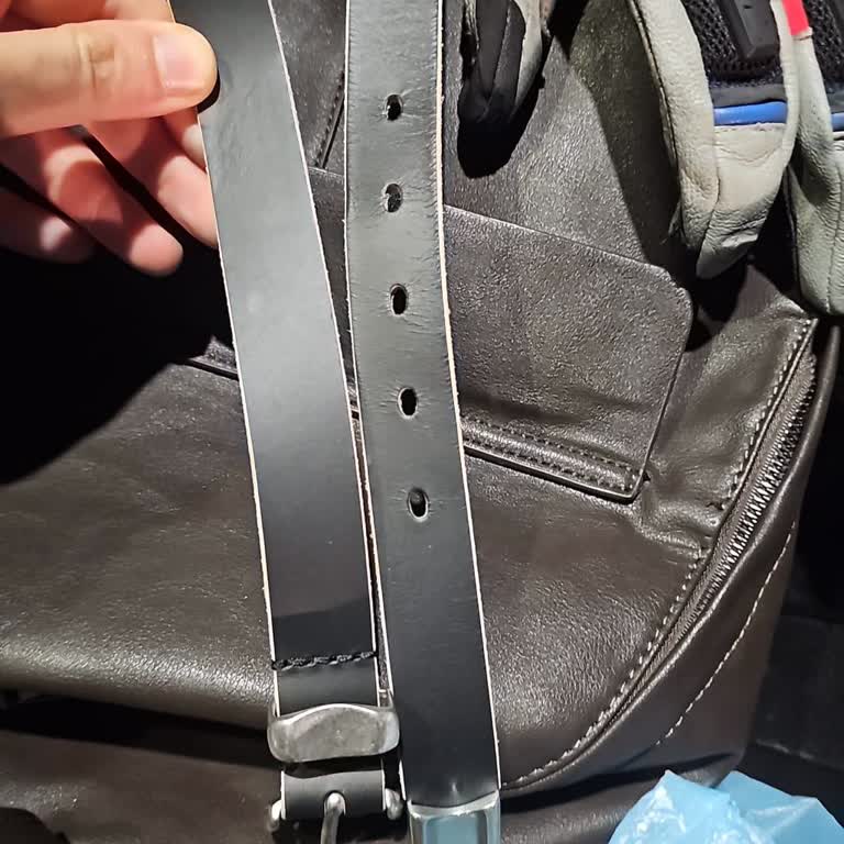Reembolso de cinturón no aprobado en Zara por falta de etiqueta