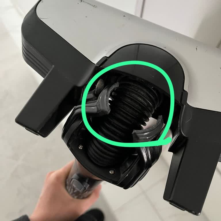 Bosch Süpürge Başlığı Kırıldı, Yüksek Yedek Parça Ücreti