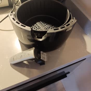 Schafer Airfry Tepsi Kolu Kırıldı, Servis Yok
