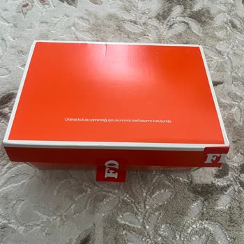 Online Alışverişte Yıpranmış Kutu Şoku