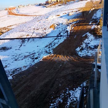 Engelli Kızım İçin Ulaşım Sorunu: Asfalt Eksikliği Hayatı Zorlaştırıyor