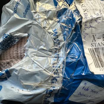 H&M'den Alınan Ürün Çekti, Garanti Süreci Hayal Kırıklığı Yarattı
