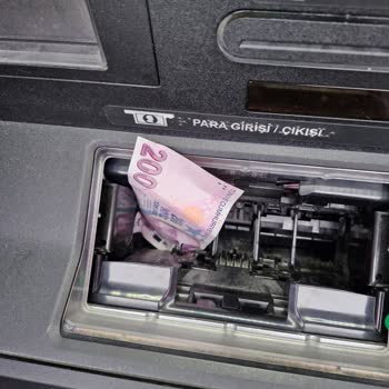 Akbank ATM Para Yatırma Sorunu Ve İletişim Eksikliği!