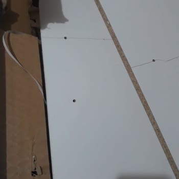 Kırık Dolap Parçaları Ve Değişim Talebi