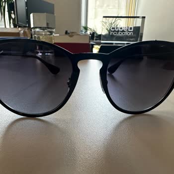 Ray-Ban RB4171: Быстро поцарапались после минимального использования