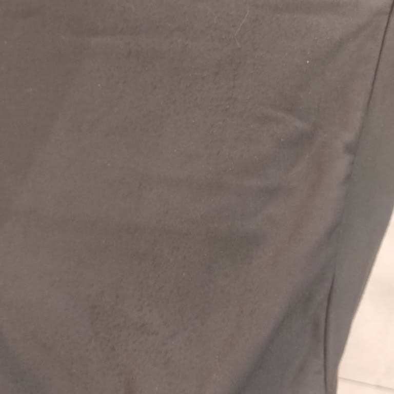 Adidas Hoodie'nin Kalitesizliği Ve Mağaza İlgisizliği