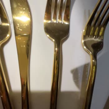 Aryıldız Çiziklerle Dolu Ürünler Ve İlgisiz Müşteri Hizmetleri