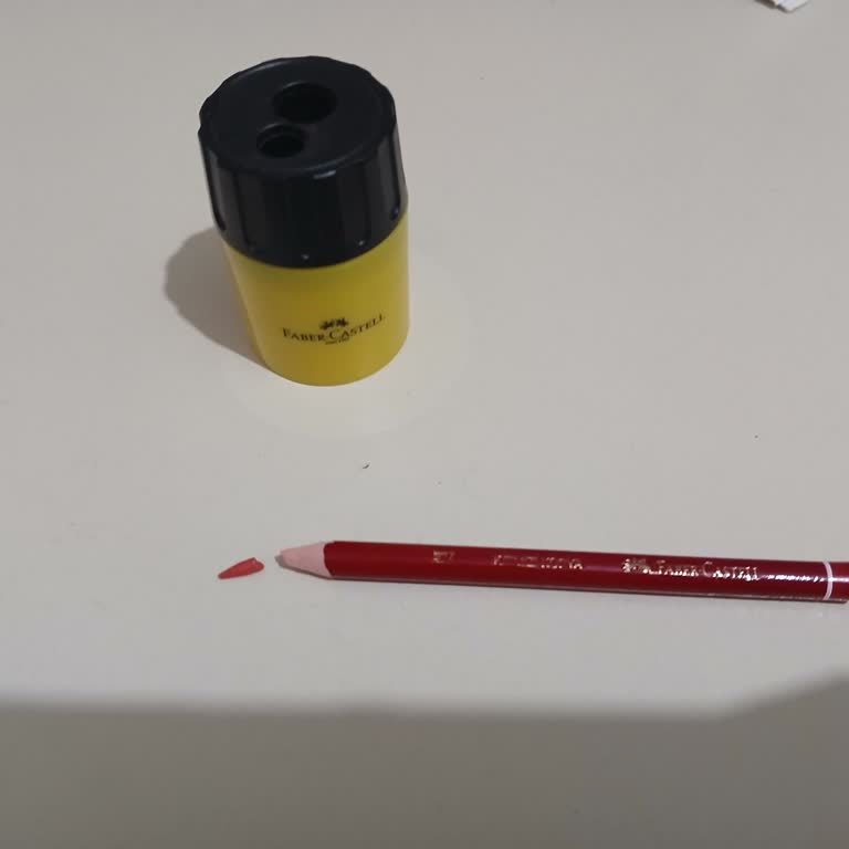 Faber Castell Kırmızı Kurşun Kalemlerde Sürekli Kırılma Sorunu