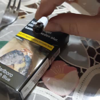 Marlboro Touch Blue'dan Çıkan Şok Edici Dal