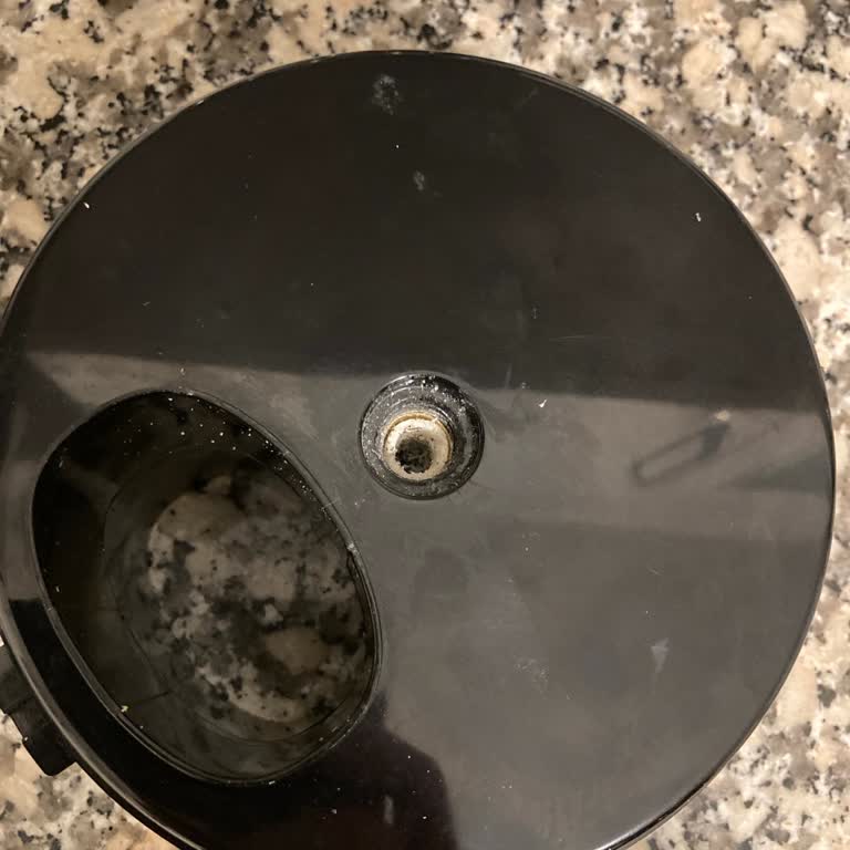 Blenderın Kalitesiz Plastik Parçaları