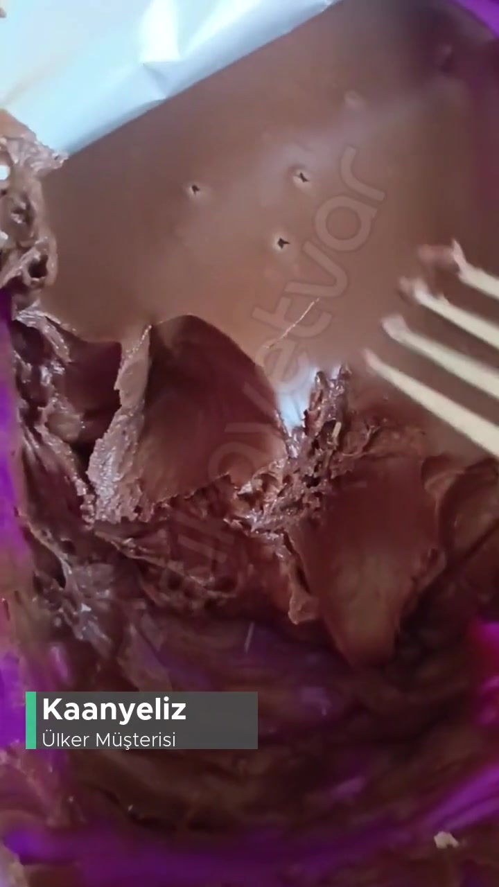 Kılçık Çubuk Gibi Bir Şey Çıktı Ülker Hobby Kakaolu Kremadan! videonun kapak resmi