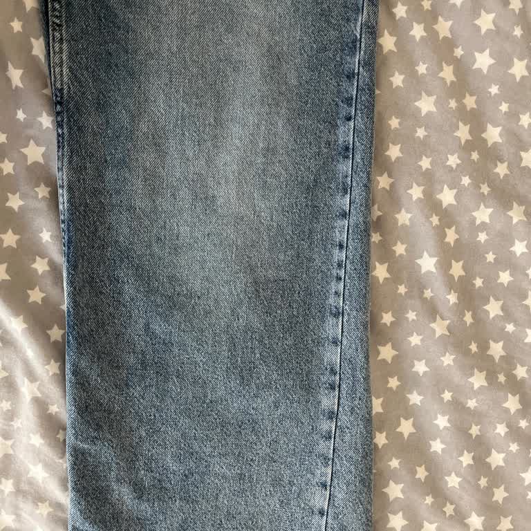 Pull & Bear Pants Have Crooked Side Seam, Return Denied