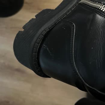 Prev Jill Botlarda Sürekli Taban Açılması Sorunu