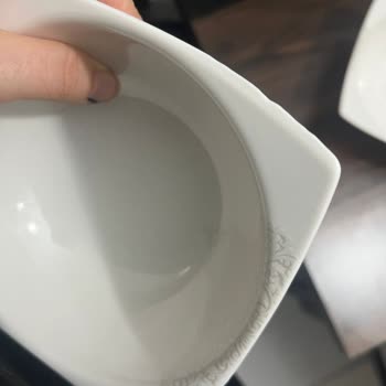 Karaca'dan Gelen Defolu Yemek Takımı Şoku