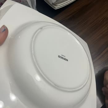 Karaca'dan Gelen Defolu Yemek Takımı Şoku