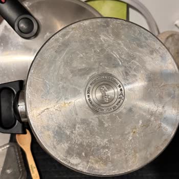 Anneler Günü Hediyesi Hayal Kırıklığı: Fissler Düdüklü Tencere Sorunu