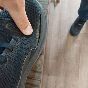 Puma Ayakkabıda Üretim Hatası Mağduriyeti