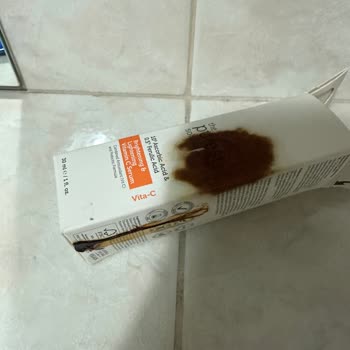 The Purest Solutions C Vitamini Serumu Akmış Ve Renk Değiştirmiş