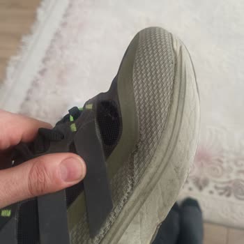 Hepsiburada'dan Aldığım Adidas Ayakkabının Kalitesizliği Ve Müşteri Hizmetleri Hayal Kırıklığı