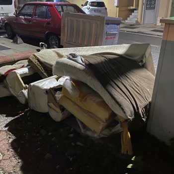 Çayırova'da Çöp Sorunu Ve İlgisizlik