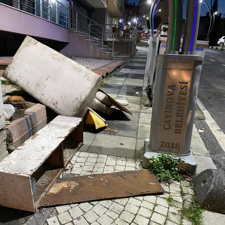 Çayırova'da Çöp Sorunu Ve İlgisizlik