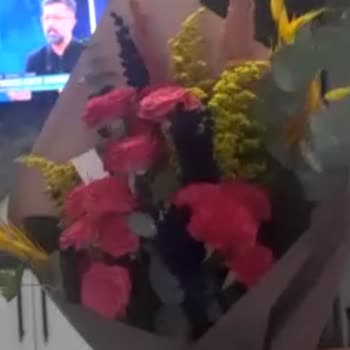 Evlilik Yıl Dönümünde Hayal Kırıklığı Yaratan Çiçek Teslimatı