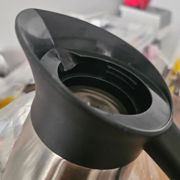 Schafer Termosun Kapağı Kırıldı, Müşteri Hizmetleri İlgisiz