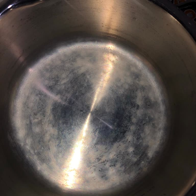 Korkmaz Tencere Setinde Renk Değişimi Sorunu