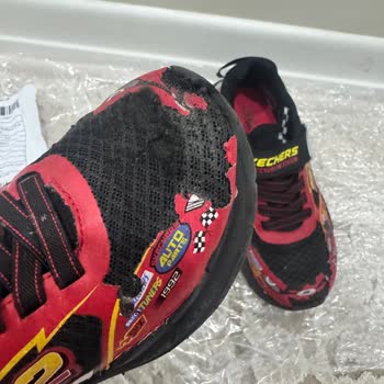Skechers Çocuk Ayakkabısında Büyük Hayal Kırıklığı