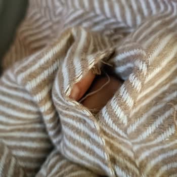 Modamizbir.com Yırtık Ceket!