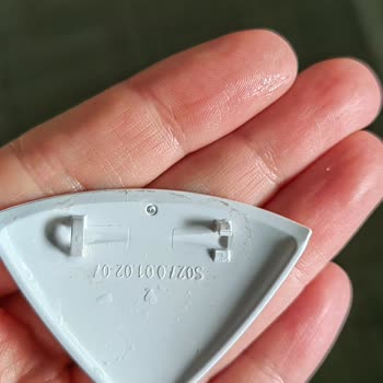 Brita Sürahisinin Kapağındaki Parça Sorunu