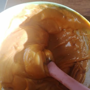 Koleston Boya Renk Hatası: Koyu Kahve Yerine Turuncu