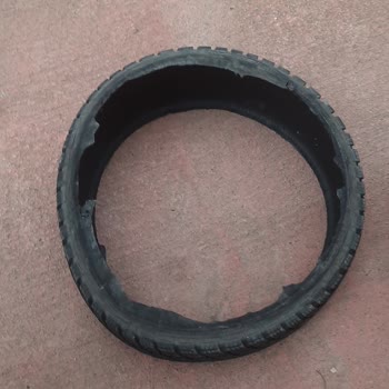 Petlas Lastik Güvenilirliği Sorgulanıyor