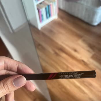 Maybelline Hyper Precise All Day Eyeliner Fails Twice with Faint and Weak Tip
