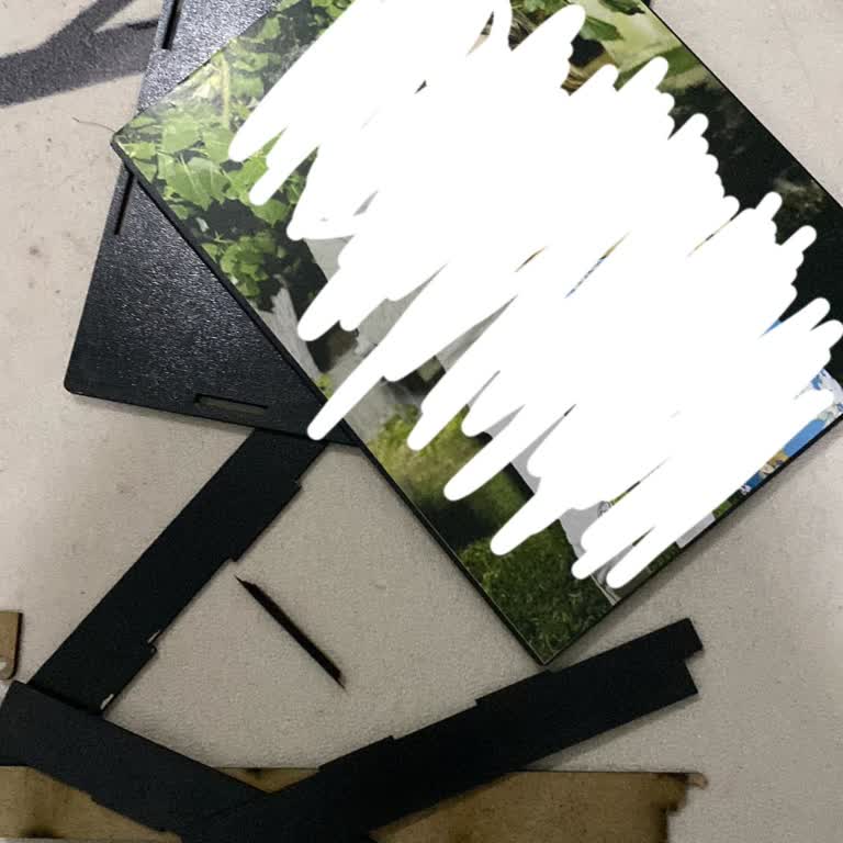 Hayal Kırıklığı Yaratan Kitap Baskısı Ve Kırık Hediye Kutusu