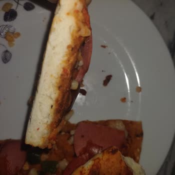Pınar Et Ve Süt Pınar Pizza: Lezzetsiz Ve Malzemesiz Deneyim!