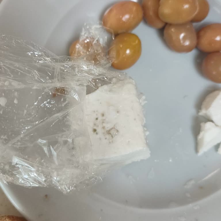 KYK Yurdu Yemekleri Ve Kalitesiz Hizmet