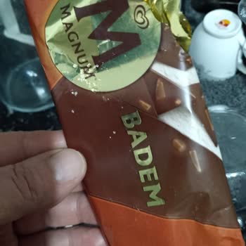 Bozulmuş Magnum Mini Bademli Dondurma Deneyimi