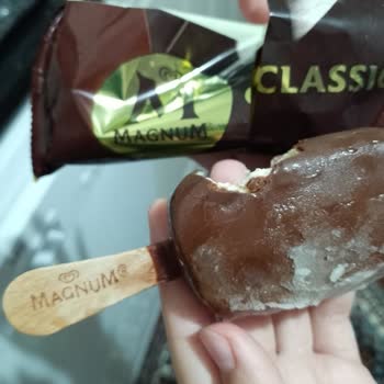 Bozulmuş Magnum Mini Bademli Dondurma Deneyimi