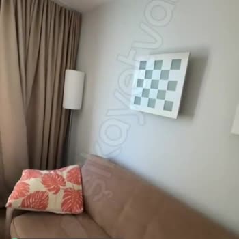 Airbnb 3 Dakikada Bir Yukarı Aşağı İnen Asansörden Uyuyamıyoruz!