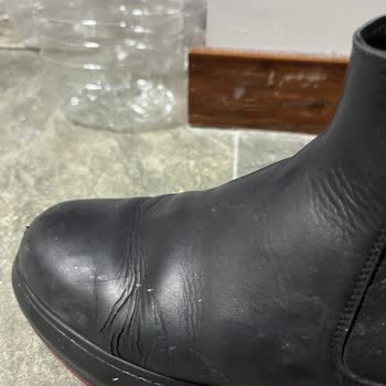 Büyük Marka Ama Dayanıksız Ayakkabı Sorunu