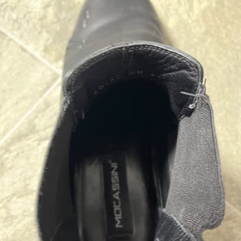 Büyük Marka Ama Dayanıksız Ayakkabı Sorunu