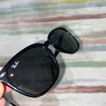 Kullanılmış Ve Çizik Gözlük Şoku: Hediye Fiyaskosu