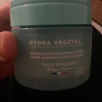 Yves Rocher Hydra Vegetal Kremi: Soyulma Sorunu