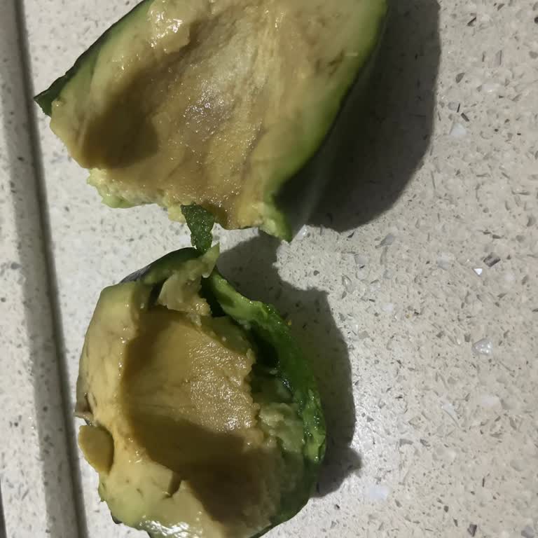 Çürük Avokado Sorunu: Sağlıklı Beslenme Hayal Kırıklığı