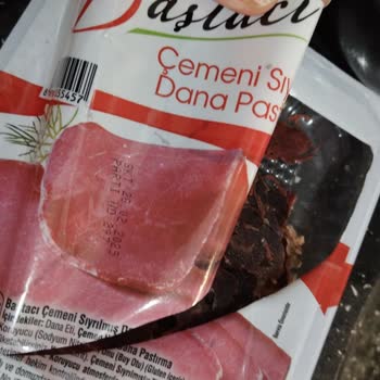 Kötü Kokan Ürünler: Sucuk Ve Pastırma Sorunu