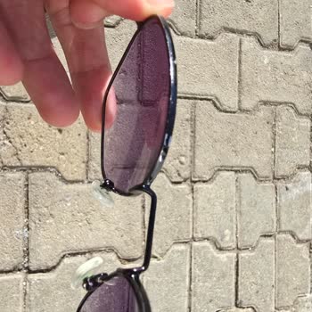 Atasun Optik Gözlüklerinde Boya Sorunu